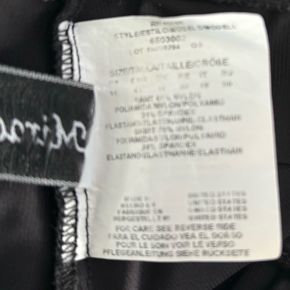 MIRACLESUIT BLACK TUMMY CONTROL SLIMMING SWIM SKIRT SWIMSUIT BOTTOMS SIZE 12 L - Picture 6 of 8